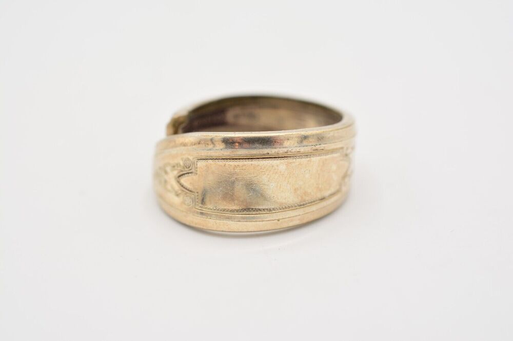 Vintage Oneida LTD Ring Spoon Wrap 9.75 Cocktail 1980s Silver Tone Unisex